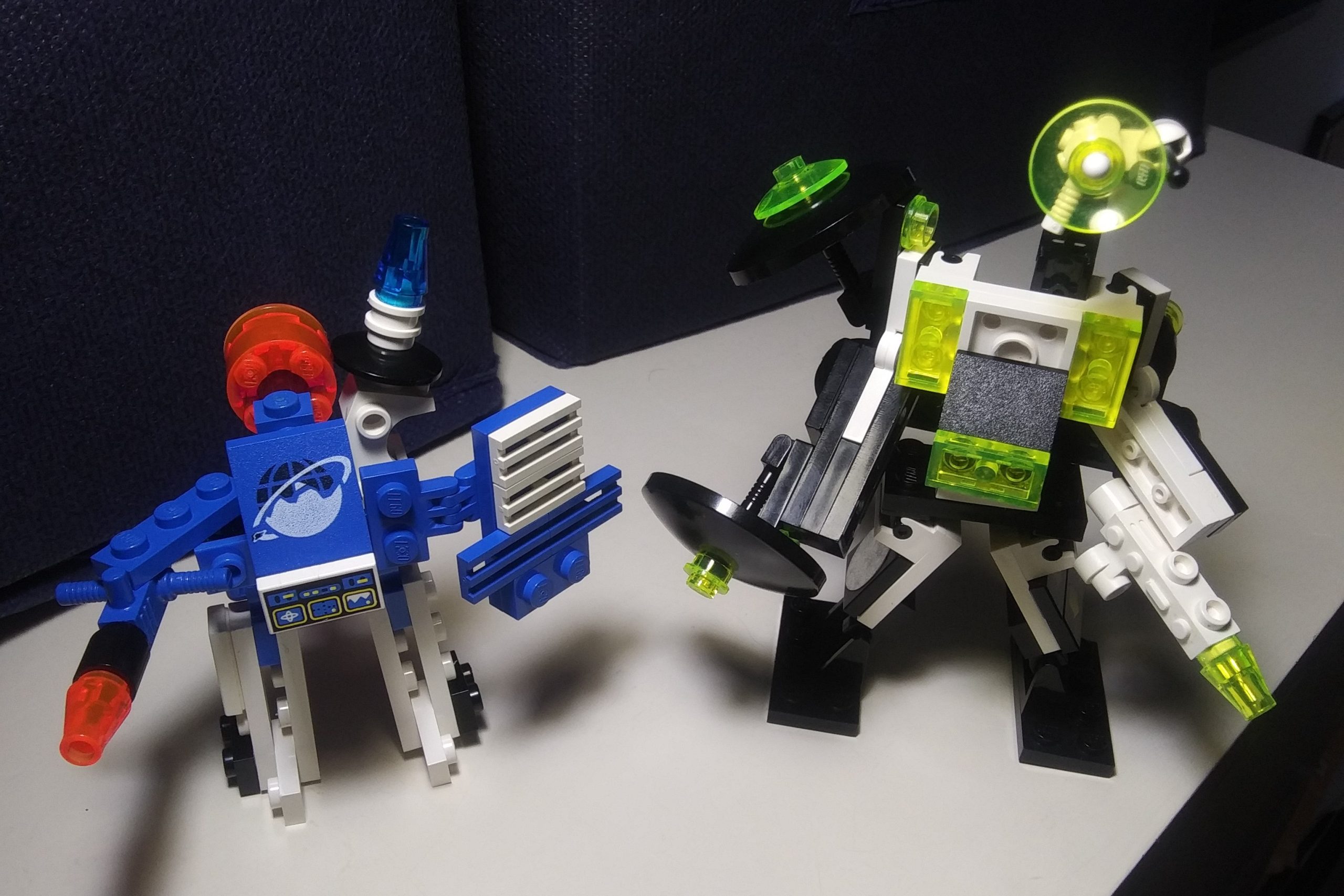 Mobile Frame Zero Lego mecha models, Neon Colossus and Scrap Striker